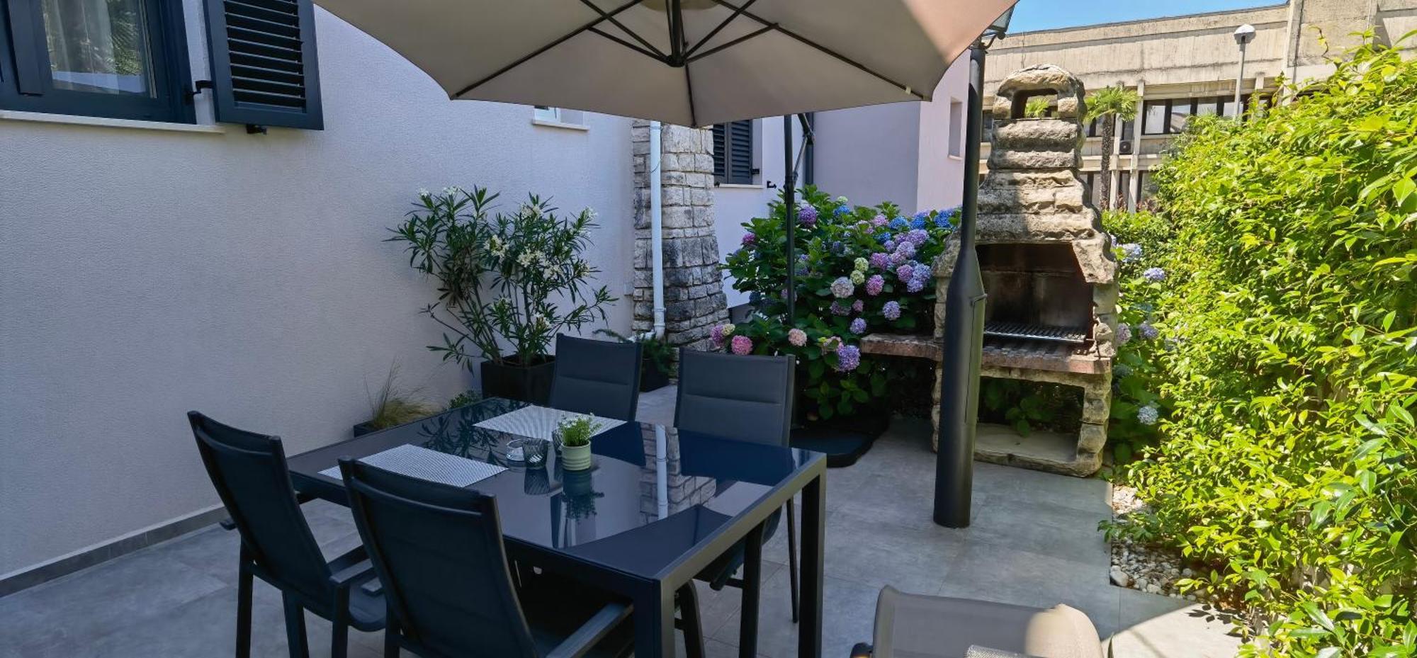 Stay In The Very Heart Of Porec - 50M To The Beach Eksteriør billede